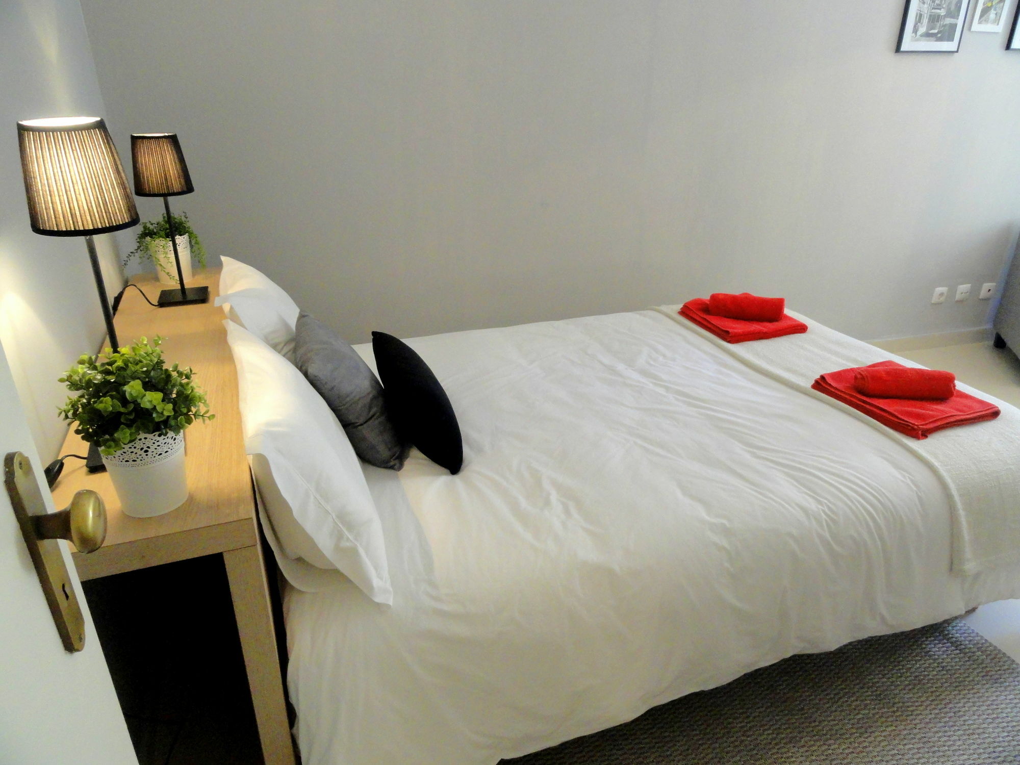 Principe Real Cecilio Apartments Lisbon Bagian luar foto